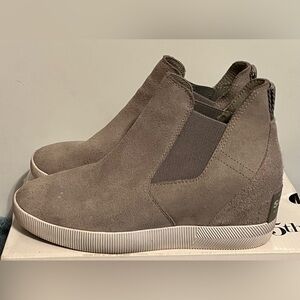 Sorel Ankle Boots in Gray Suede